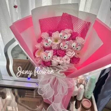 Bó Sáp Tiker Gấu Hồng – Món Quà Vĩnh Cửu Khắc Ghi Từng Khoảnh Khắc Yêu Thương