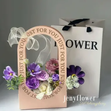 Giỏ Hoa Chữ – Món Quà Tinh Tế, Độc Đáo Gửi Trọn Yêu Thương Bền Đẹp Vĩnh Cửu